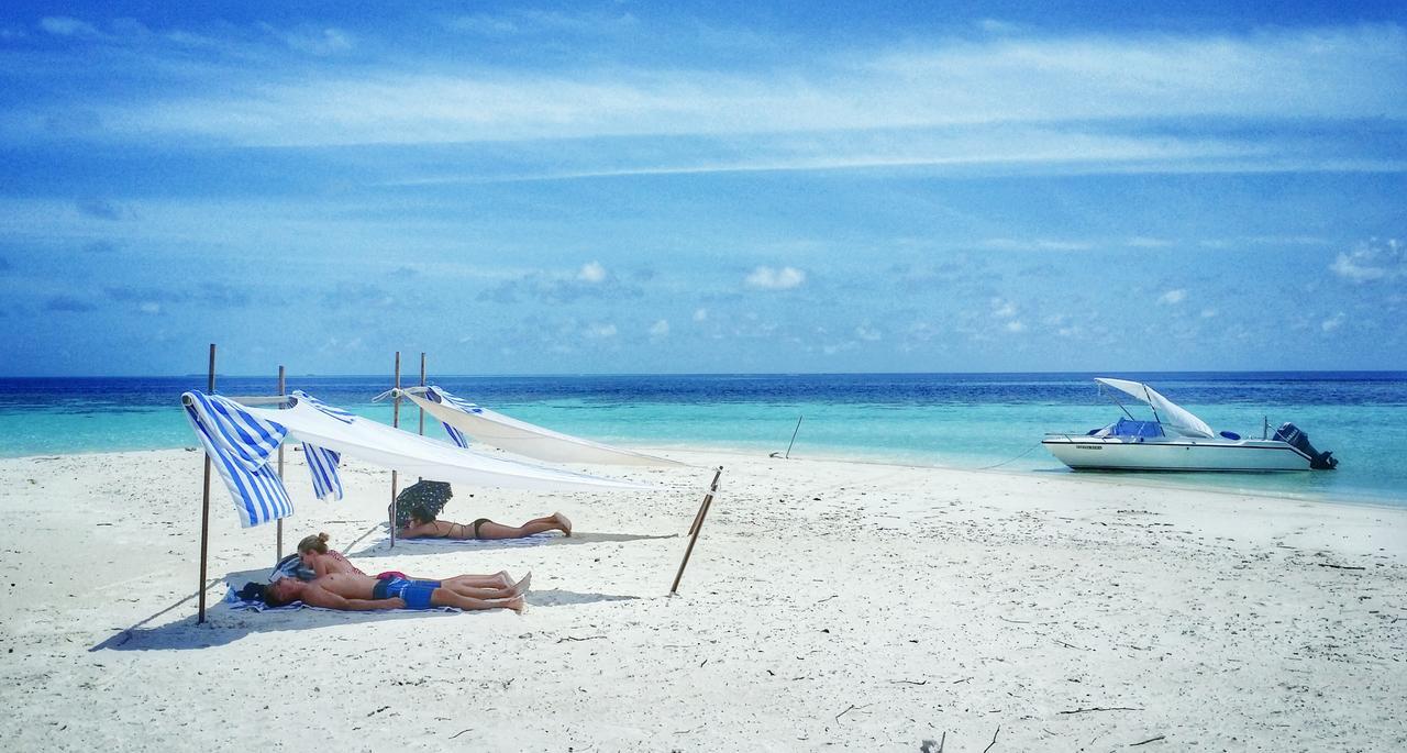 Noovilu Suites Maldives Mahibadhoo Екстериор снимка