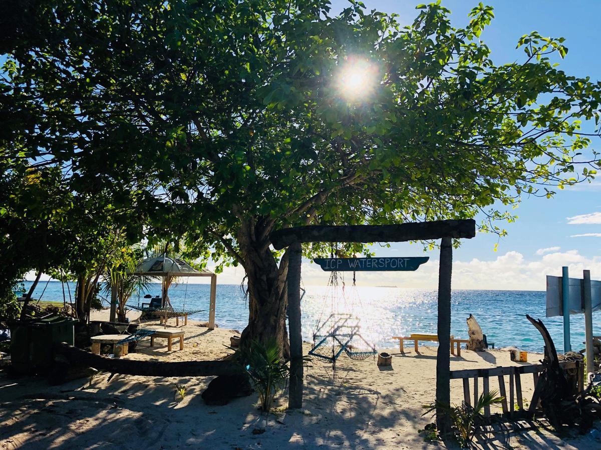 Noovilu Suites Maldives Mahibadhoo Екстериор снимка