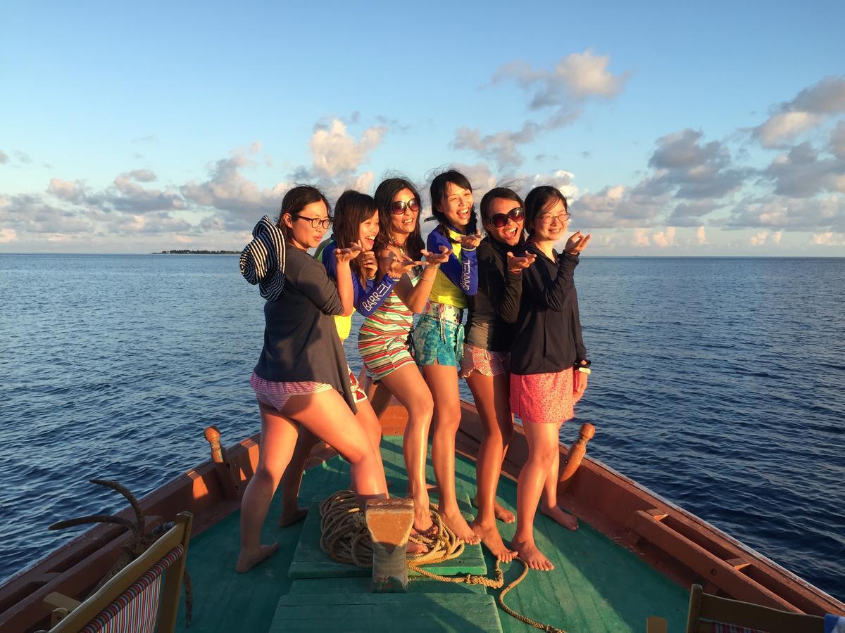 Noovilu Suites Maldives Mahibadhoo Екстериор снимка